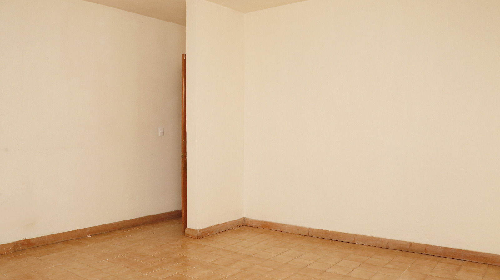COMMERCIAL HOUSE FOR RENT IN BRENAMIEL OAXACA